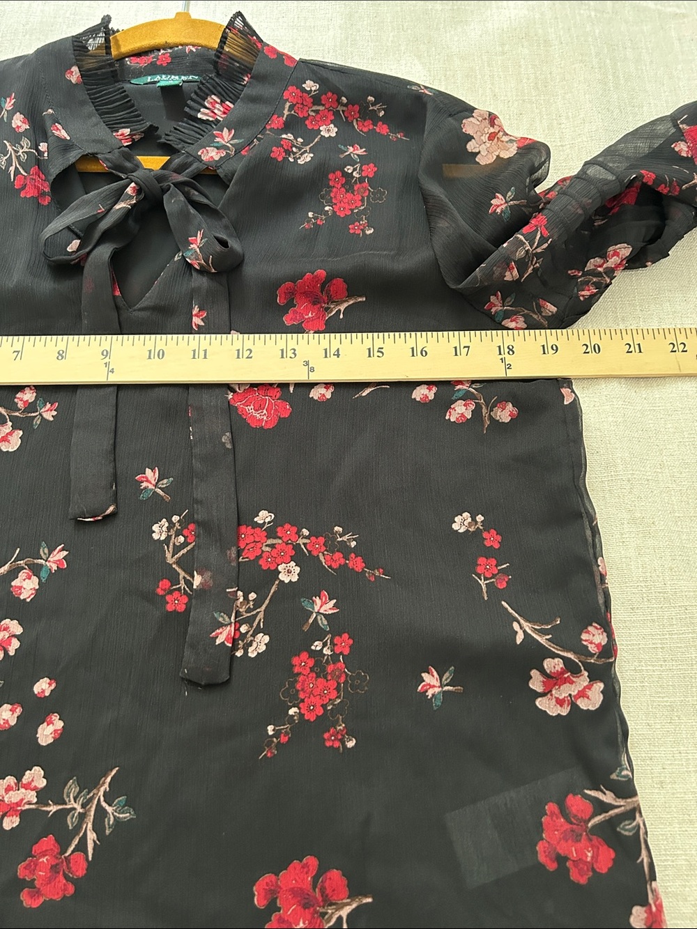 Lauren Ralph Lauren Dark Floral Tie-Neck Chiffon Blouse Dramatic Ruffled Sleeves - Picture 9 of 14